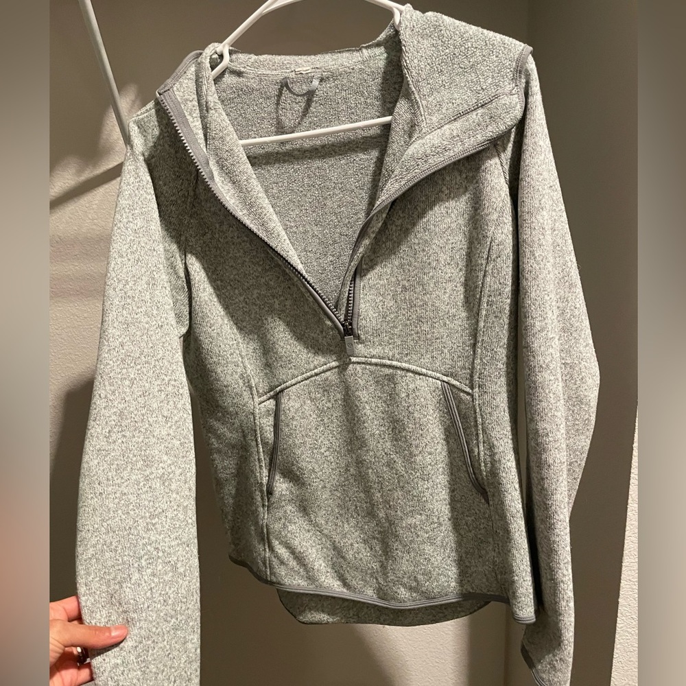 Lululemon 1/4 Zip Hoodie- Size 4